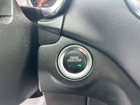 Used 2023 Chevrolet Equinox LT AWD/4WD image 26