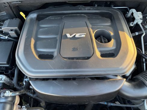 Used 2018 Jeep Grand Cherokee Limited w/ Trailer Tow Group IV image 33