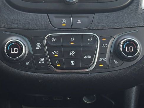 Used 2024 Chevrolet Malibu LT FWD image 4