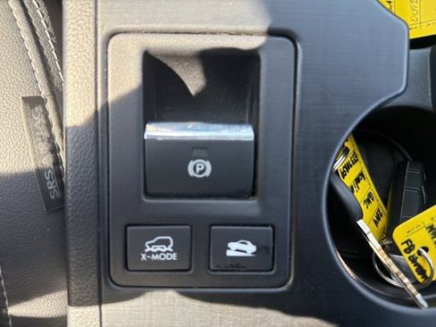 Used 2017 Subaru Outback 2.5i Limited image 29