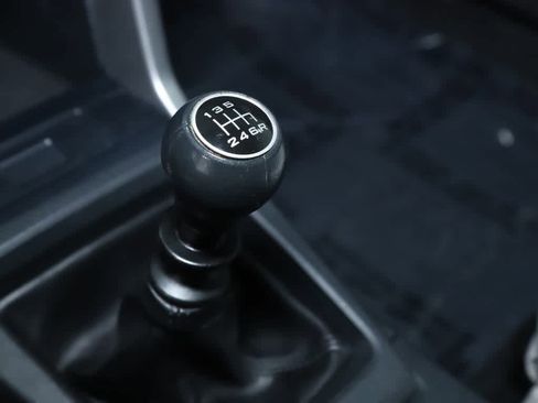 Used 2018 Subaru Forester 2.5i image 29