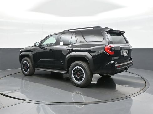 Certified 2025 Toyota 4Runner TRD Off-Road Premium AWD/4WD image 5