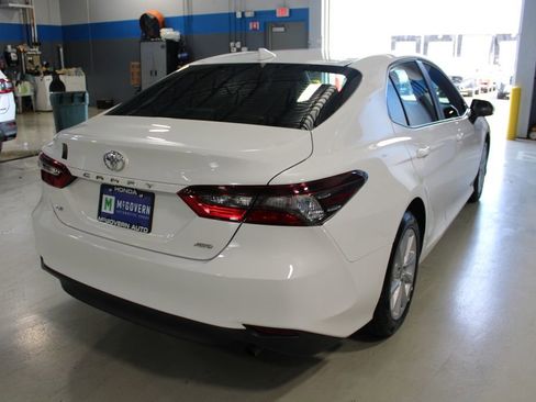 Used 2022 Toyota Camry LE AWD/4WD image 36