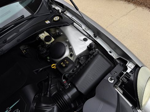 Used 2005 Ford Thunderbird RWD image 78