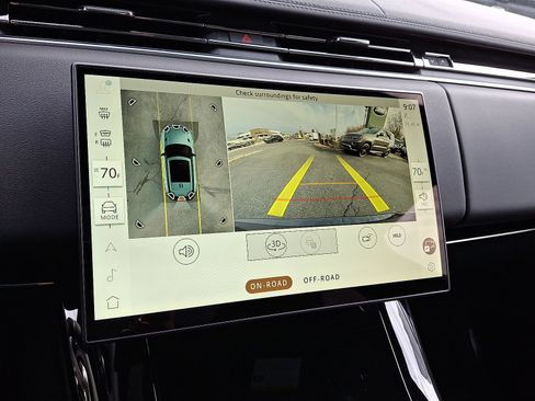 New 2025 Land Rover Range Rover Sport SE image 9