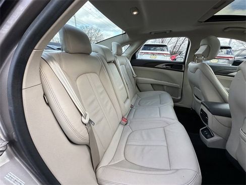 Used 2018 Lincoln MKZ Select w/ Select Plus Package image 39