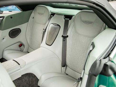 Used 2024 Aston Martin DB12 Convertible image 20