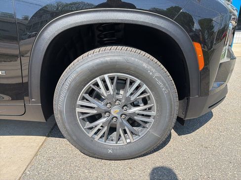 New 2026 Chevrolet Traverse LT w/ Driver Confidence Package FWD image 10