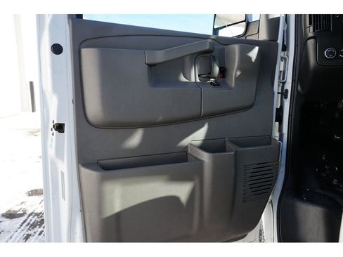 Used 2017 Chevrolet Express 2500 LS image 23