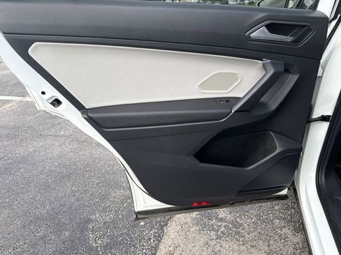 Used 2019 Volkswagen Tiguan SEL FWD image 23