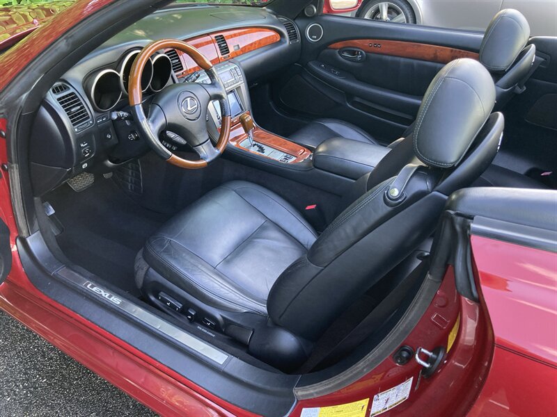 Used 2006 Lexus SC 430 Convertible w/ Preferred Accessory Pkg RWD image 14