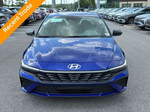 Used 2025 Hyundai Elantra Sport image 5