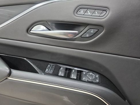 Used 2023 Cadillac Escalade Sport w/ Touring Package AWD/4WD image 28