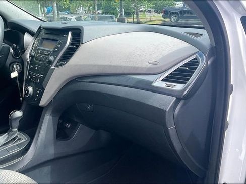 Used 2016 Hyundai Santa Fe Sport FWD image 16