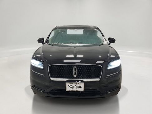 Used 2021 Lincoln Nautilus Reserve w/ Monochromatic Package image 2