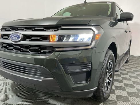 Used 2022 Ford Expedition XLT image 6