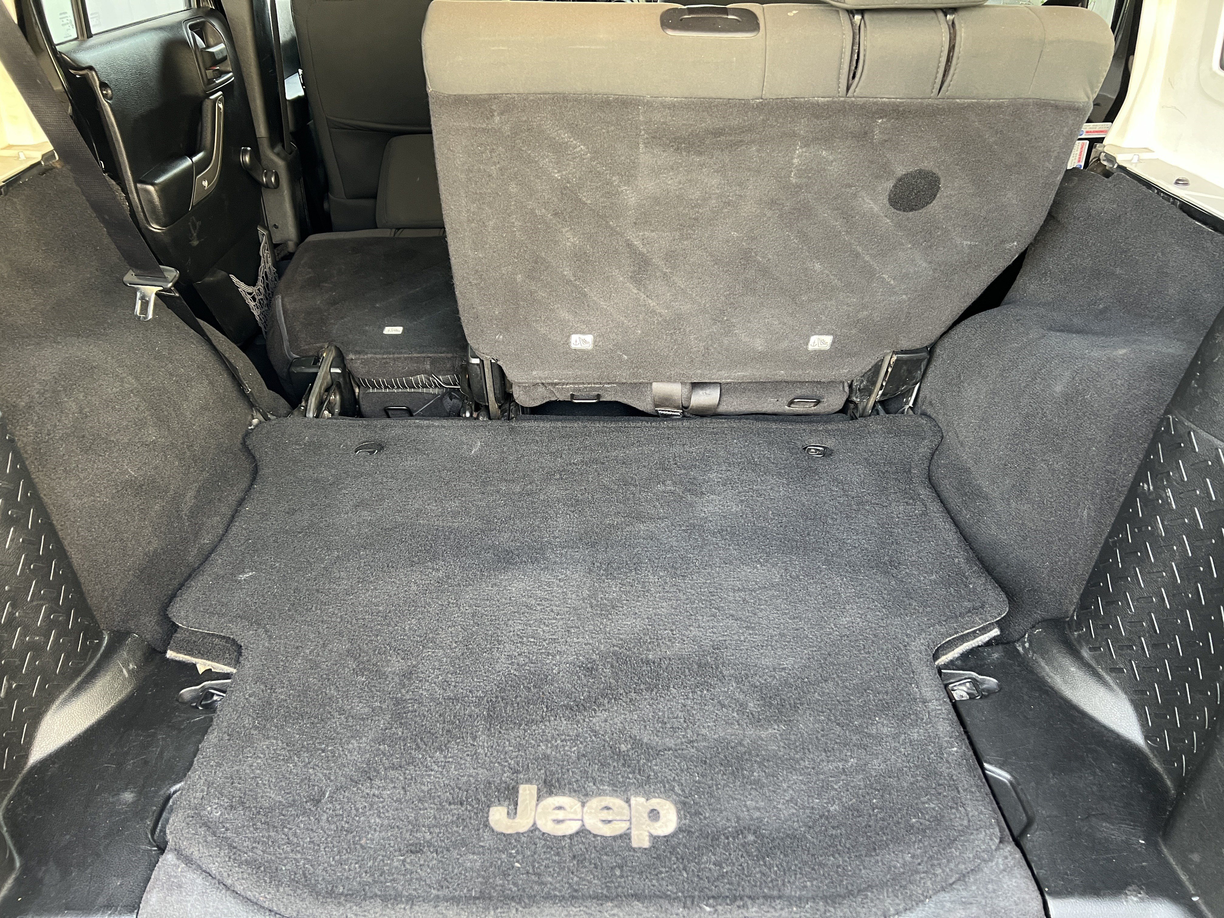 Used 2012 Jeep Wrangler Unlimited Sport AWD/4WD image 17