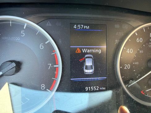 Used 2021 Nissan Sentra S FWD image 3