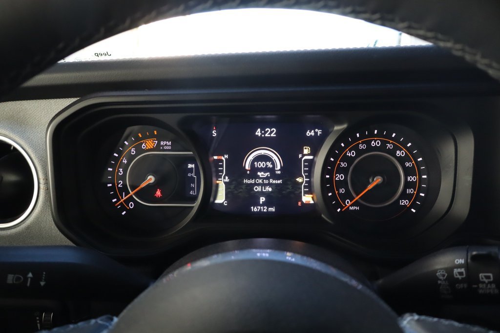 Used 2026 Jeep Wrangler Unlimited Sahara AWD/4WD image 26