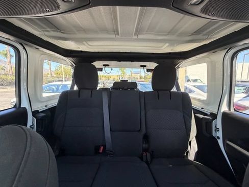 Used 2024 Jeep Wrangler Unlimited Rubicon 4xe AWD/4WD image 35