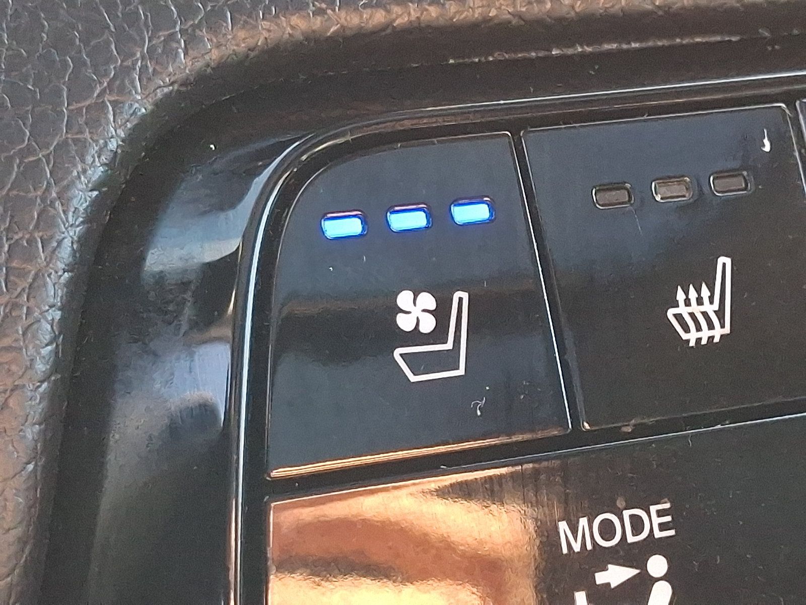 Used 2023 Honda Pilot Elite image 26