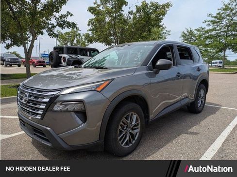 Used 2024 Nissan Rogue S AWD/4WD image 1