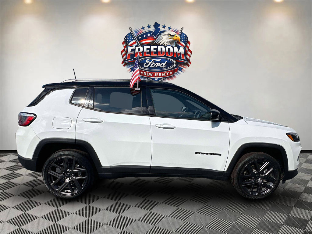 Used 2026 Jeep Compass Limited AWD/4WD image 4