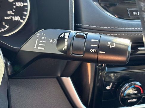 Used 2021 Nissan Rogue SL w/ Premium Package AWD/4WD image 29