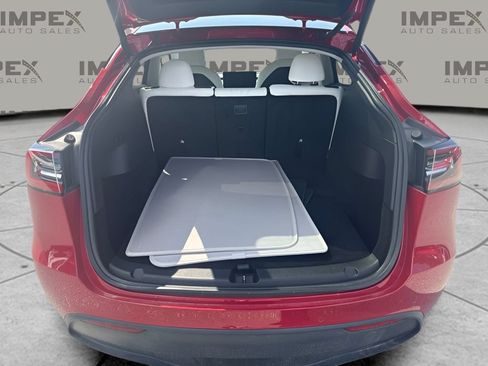 Used 2021 Tesla Model Y Long Range AWD/4WD image 18