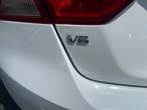 Used 2015 Chevrolet Impala LT FWD image 6