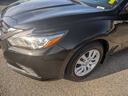 Used 2016 Nissan Altima 2.5 S w/ Power Driver Seat Package image 11