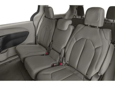 Used 2020 Chrysler Pacifica Touring-L AWD/4WD image 14