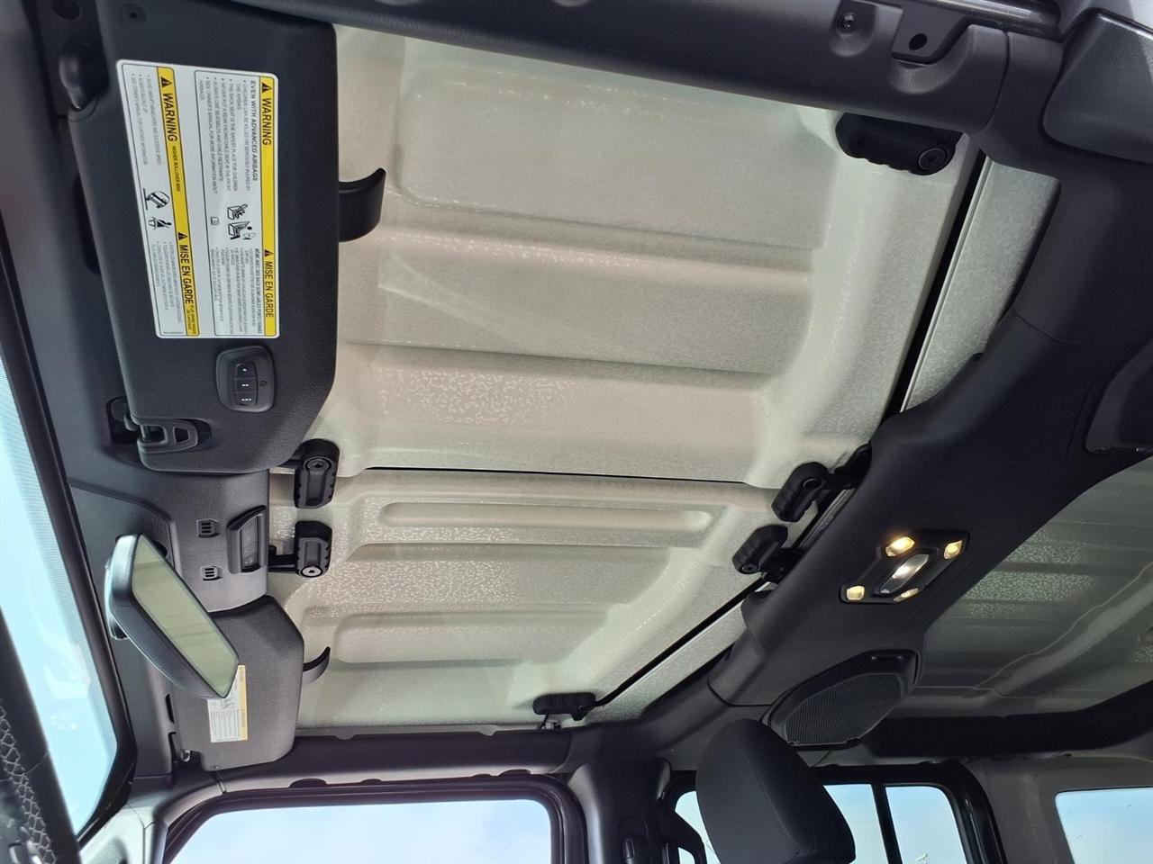Used 2020 Jeep Wrangler Unlimited Sahara AWD/4WD image 8