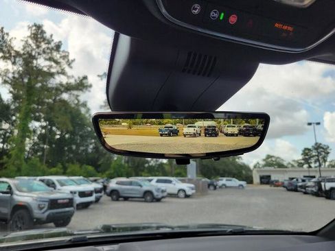 New 2025 GMC Sierra EV Denali image 22