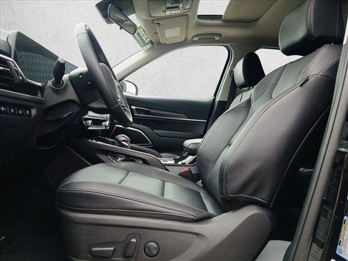 Used 2025 Kia Telluride S AWD/4WD image 16