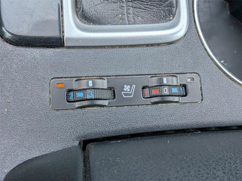 Used 2018 Toyota Highlander Limited Platinum AWD/4WD image 15