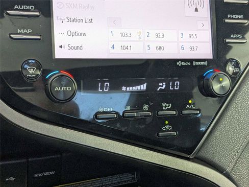 Used 2020 Toyota Camry XSE FWD image 20