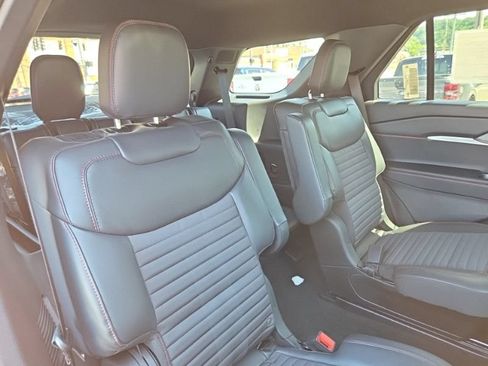 New 2026 Ford Explorer ST-Line AWD/4WD image 19