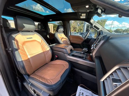 Used 2016 Ford F150 Limited w/ Trailer Tow Package image 6