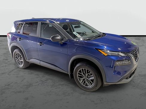 Used 2023 Nissan Rogue S AWD/4WD image 5