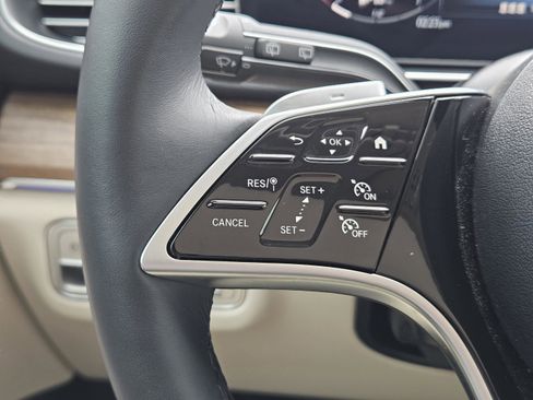 Certified 2026 Mercedes-Benz GLE 450 4MATIC image 20