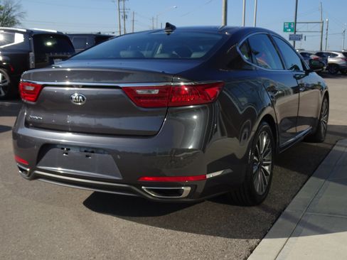 Used 2017 Kia Cadenza Technology FWD image 5