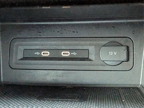 Used 2023 Volkswagen Atlas SEL R-Line AWD/4WD image 24