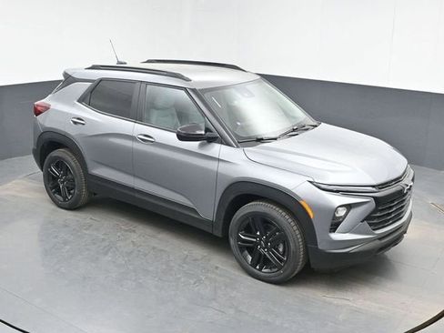New 2026 Chevrolet TrailBlazer LT w/ Midnight Edition FWD image 1