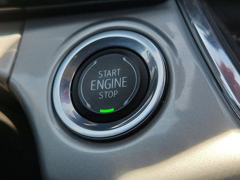 Used 2026 Chevrolet Trax LT FWD image 16