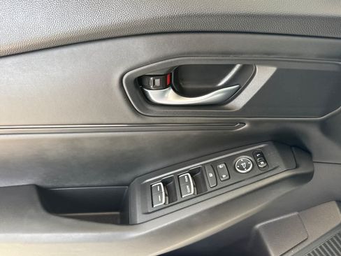 Used 2025 Honda Accord SE image 12