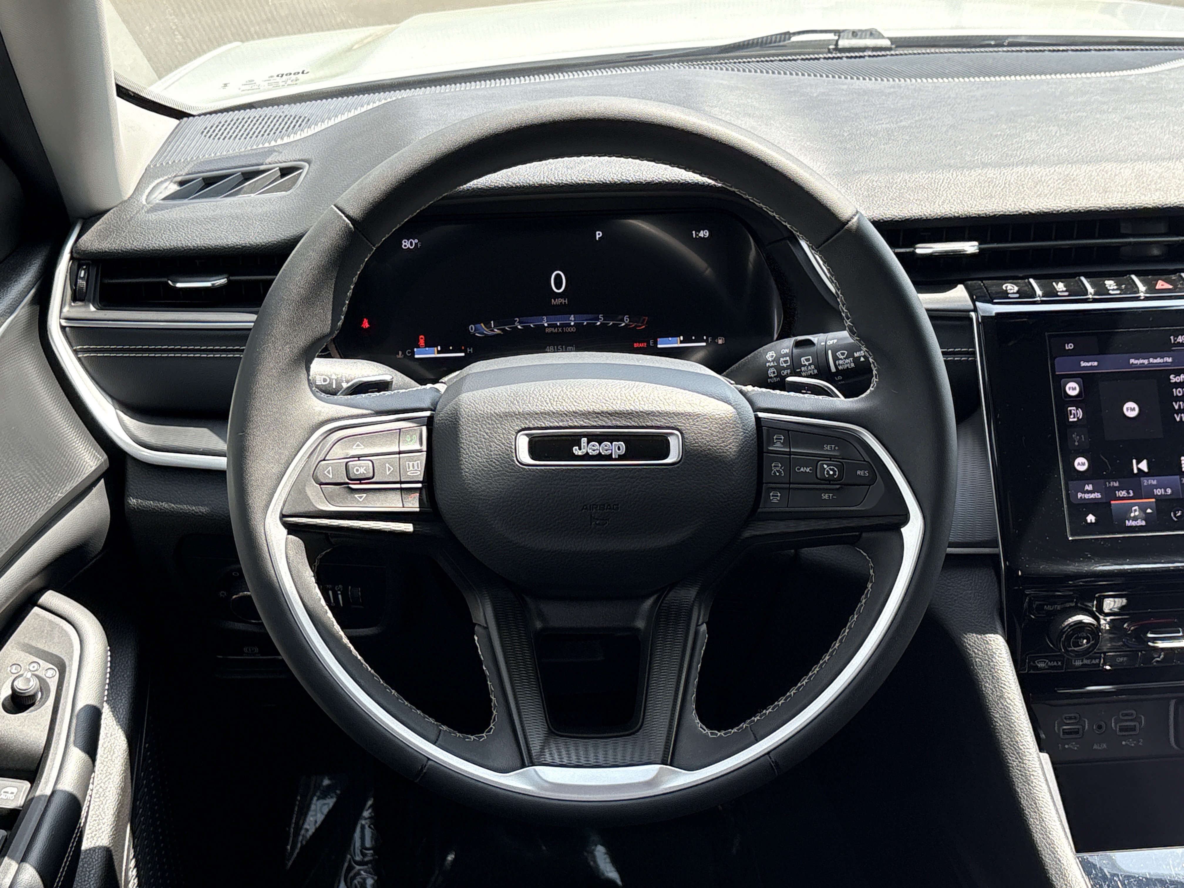 Used 2023 Jeep Grand Cherokee Laredo RWD image 21