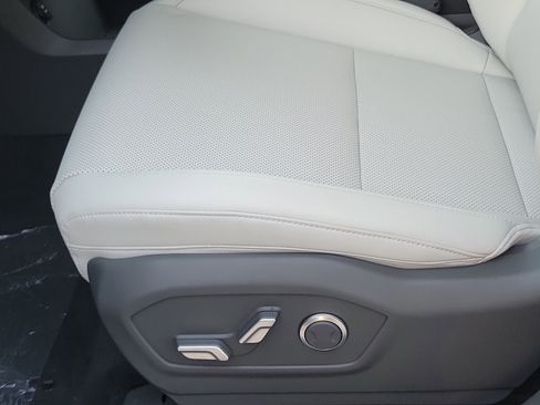 Used 2026 Hyundai Santa Fe SEL AWD/4WD image 14