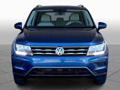 Used 2020 Volkswagen Tiguan SE image 4