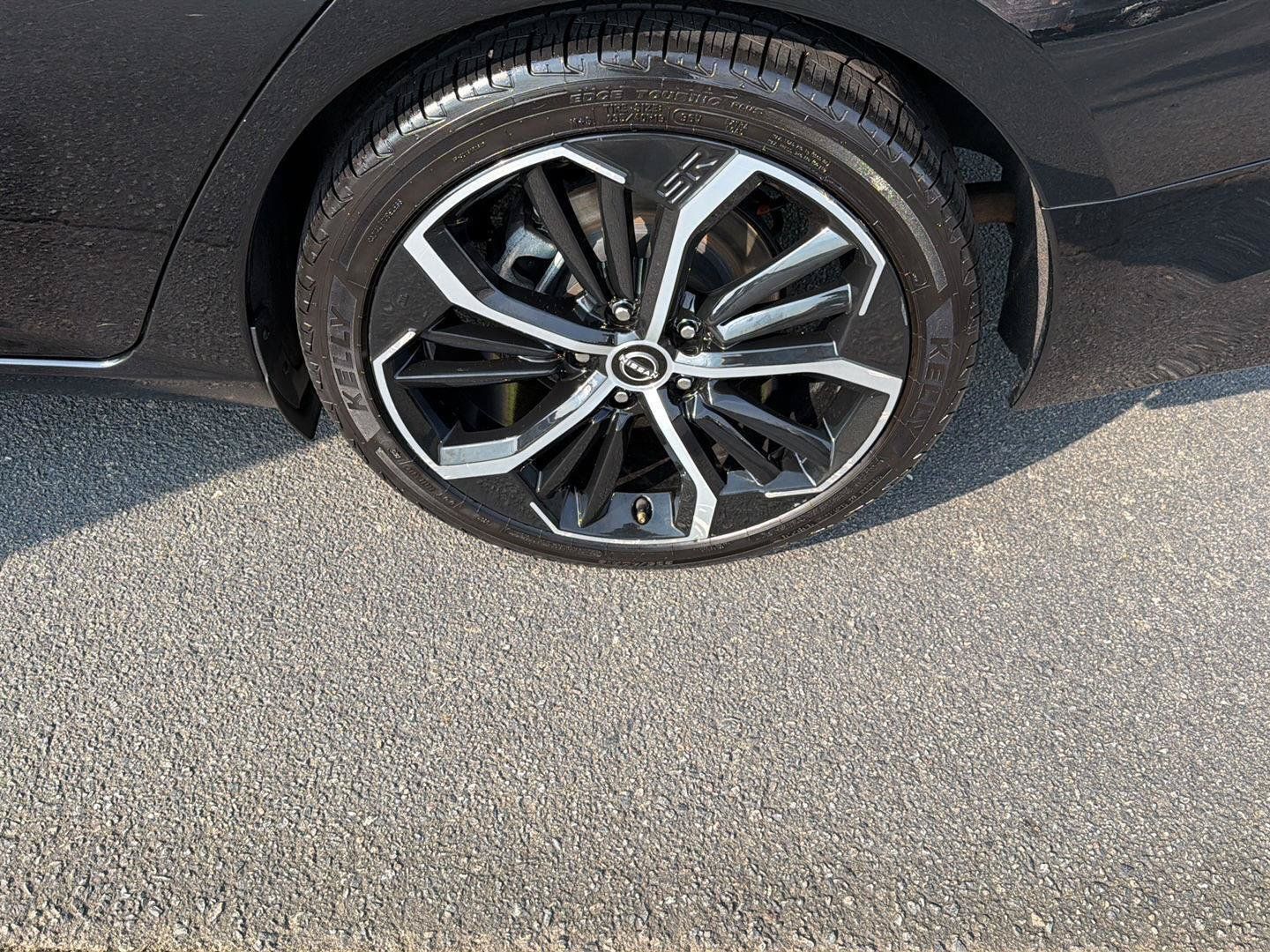 Used 2024 Nissan Altima 2.5 SR FWD image 36